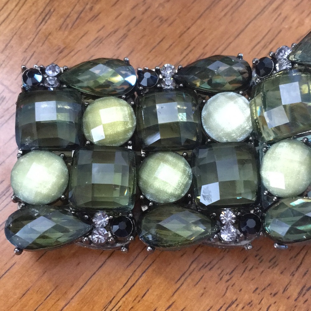 Green Bling Rhinestone Cuff - Picture 2 of 4